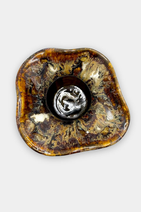 brown stone vase
