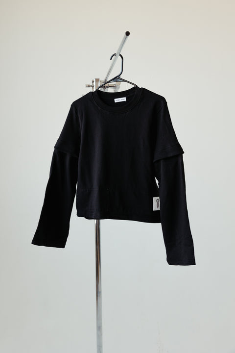 studio pullover | fitted black